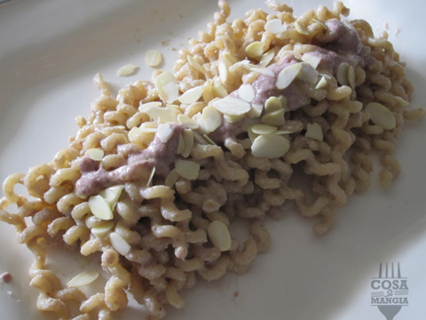 fusilli-al-pesto-di-radicchio-di-chioggia